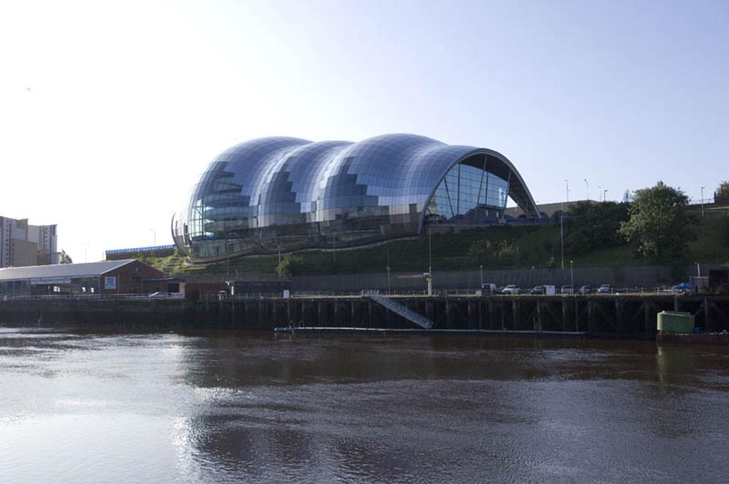 Premier Inn Newcastle Quayside מראה חיצוני תמונה
